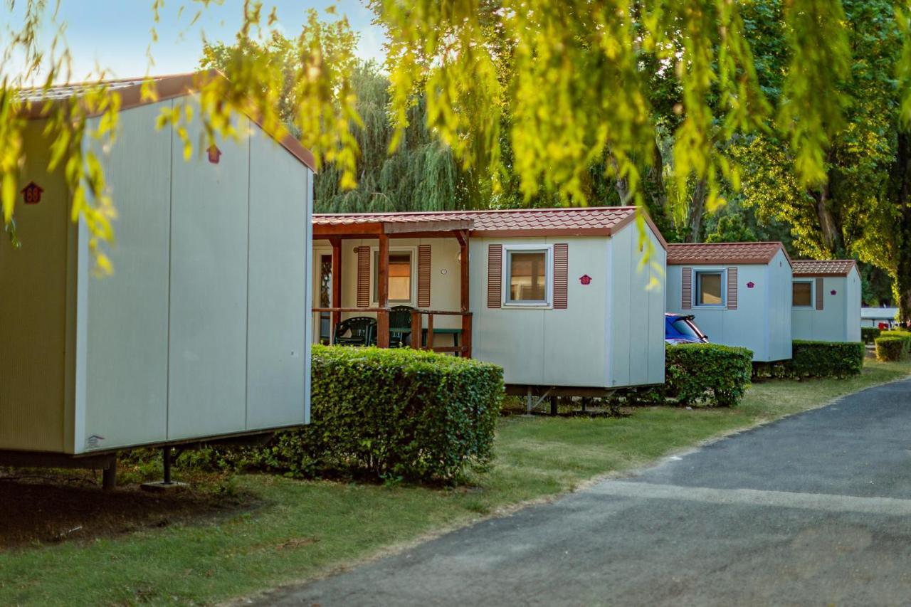 Balatontourist Fuered Camping & Bungalows Balatonfured Luaran gambar