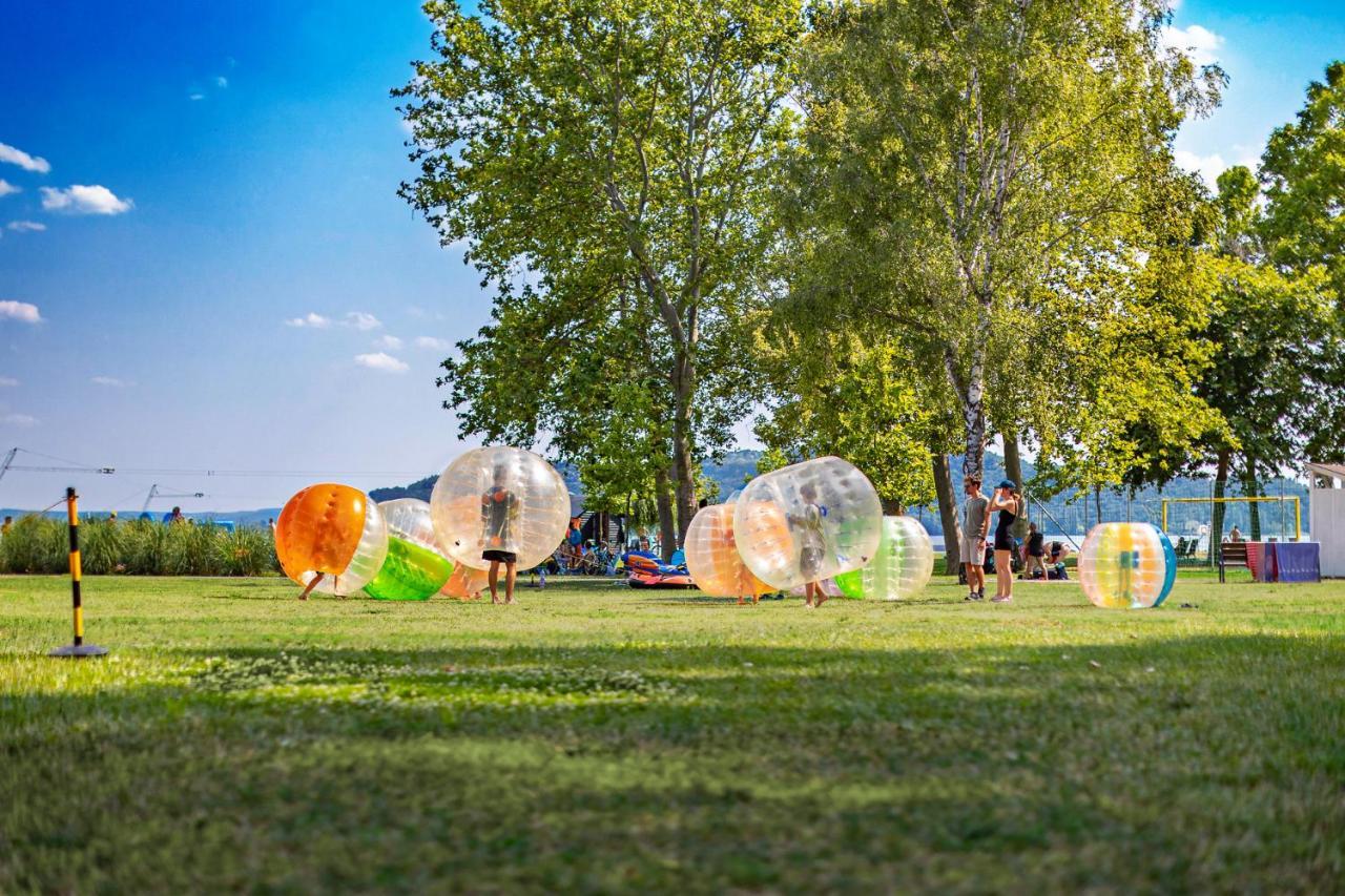 Balatontourist Fuered Camping & Bungalows Balatonfured Luaran gambar